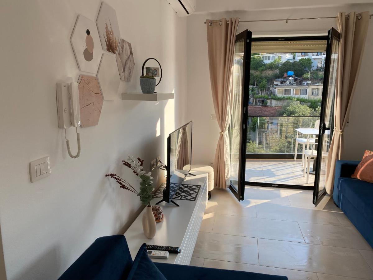 Apartment Artemis Хімара Екстер'єр фото